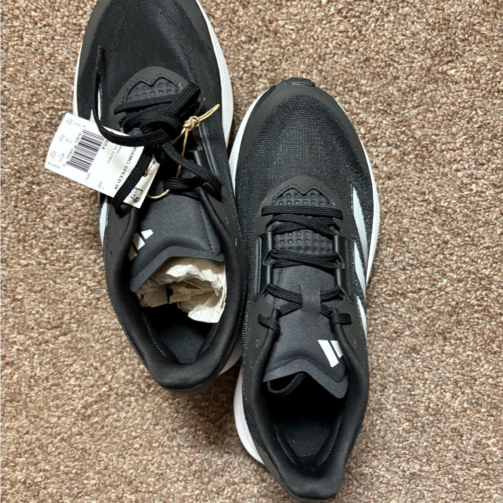 NWT! Adidas ladies shoes. - Picture 3 of 7